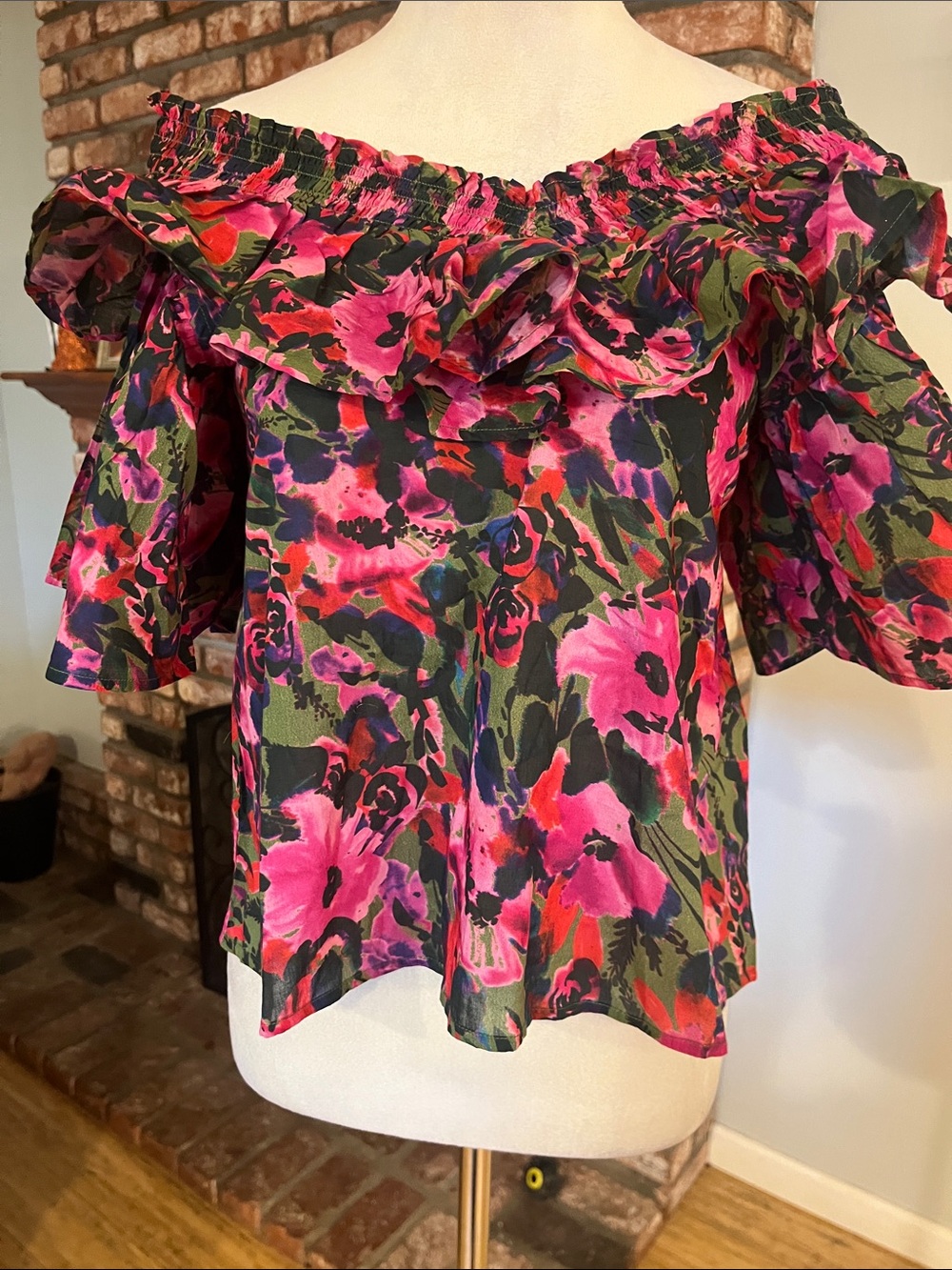 Something Navy PTP 17 $115 Shoulder Floral Ruffle Blouse in Pink and Green .